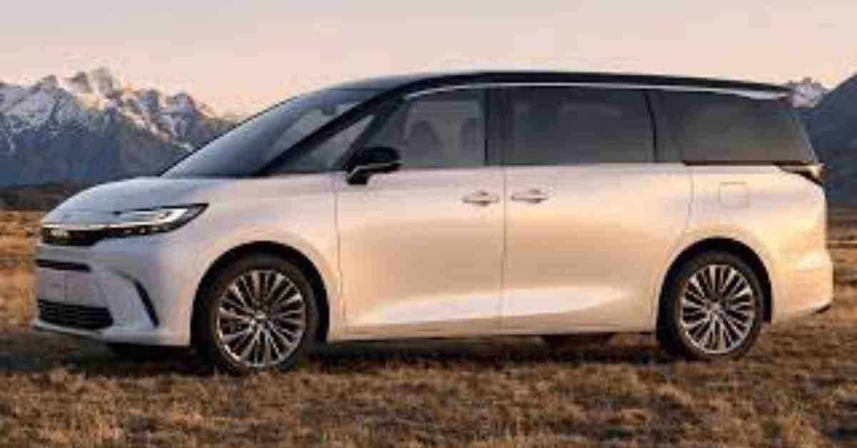 2026 Toyota Sienna: Premium Hybrid Minivan Redefined for Modern Families